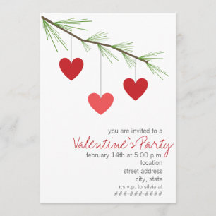 Branche de pin et invitation rouge de la partie de