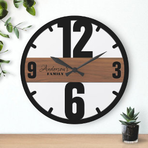 Braun Holz Custom Family Name Elegant Minimalistis Große Wanduhr