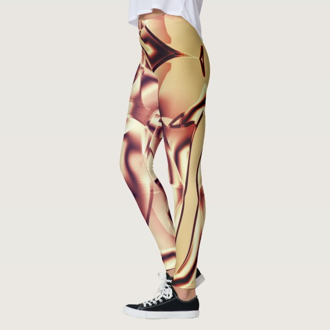 Braun- oder bordeauxrot, beige leggings (Links)