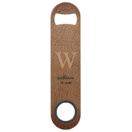 Braun rustikales Leder Monogram Stilschrift Name Speed Flaschenöffner