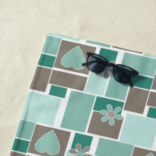 Braun Türkis Patchwork aus quadratischen Flicken  Strandtuch