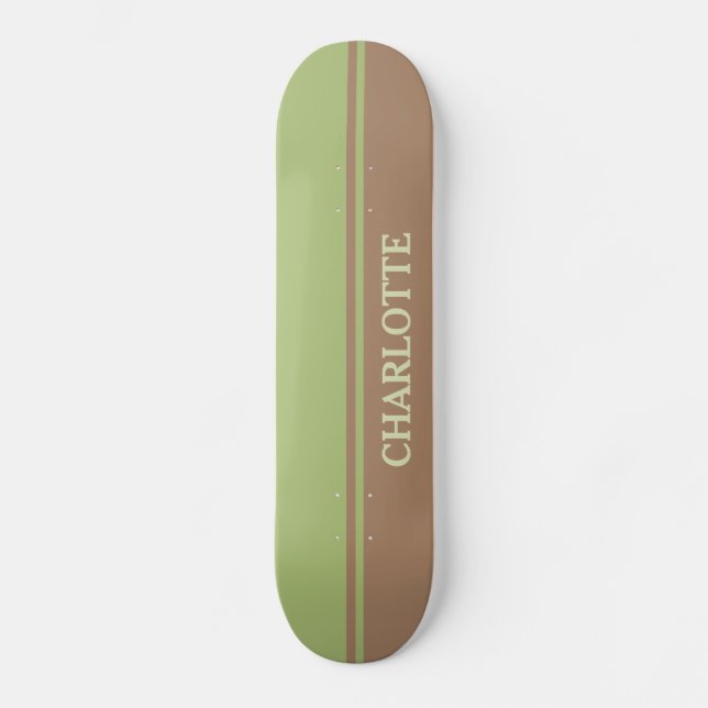 braun und grün skateboard (Vorderseite)