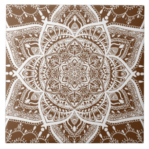 Braun und Weiß Mandala - Loergann in Acorn Fliese