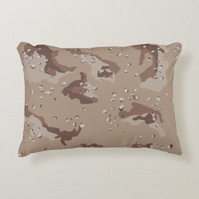 Braune Camouflage Dekokissen (Vorderseite)