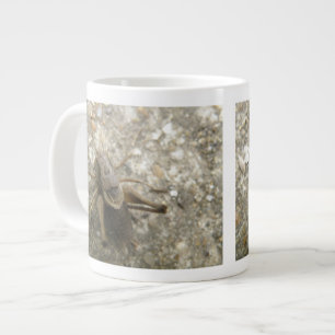 Braune Field-Cricket-Tasse Jumbo-Tasse