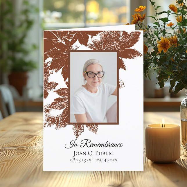 Braune Herbstlaube Beerdigungsdienst geklappt Programm (Von Creator hochgeladen)