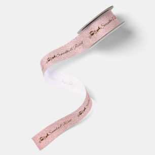Braune Hochzeits-Pferdekutsche auf rosa Glitter Satinband