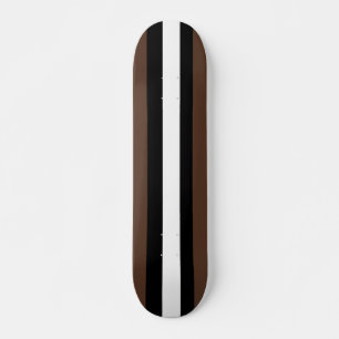 Braune, schwarz-weiße Streifen Skateboard
