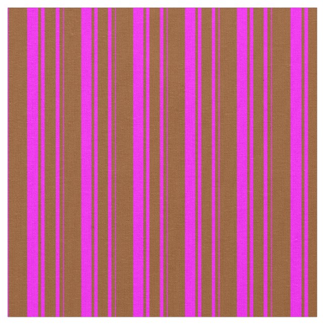Braune Streifen und Fuchsia Stoff (Nahaufnahme)