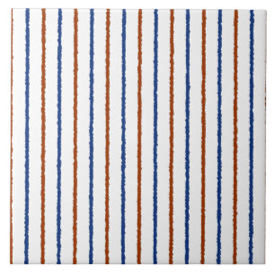 Braune und braune blaue Streifen mit ungefärbten  Fliese