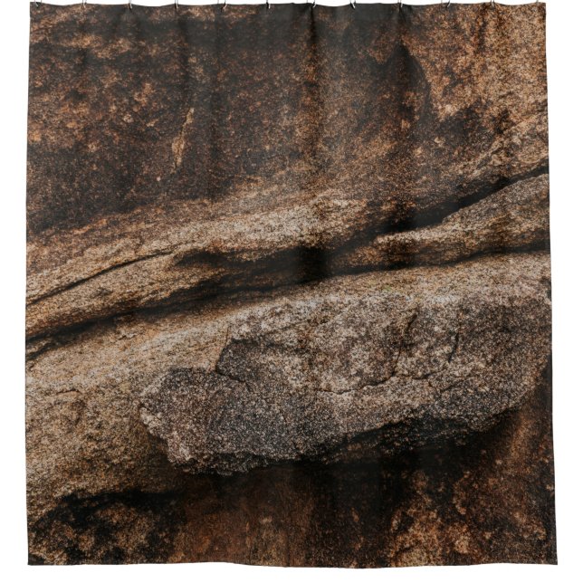 Braune und graue Felsformation Duschvorhang (Vorderseite)