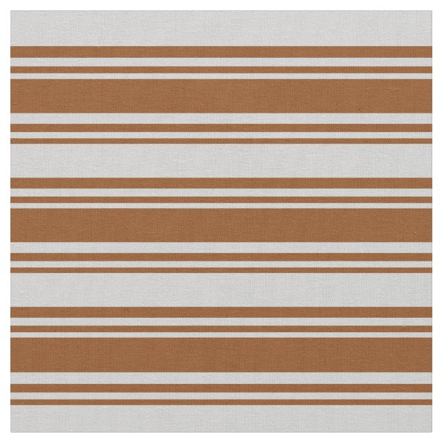 Braune und leichte graue Linien Stoff (Nahaufnahme)