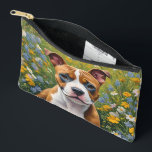 braune und weiße Strickwaren, Puppenakrylkunst, Zubehörtasche<br><div class="desc">In einem Bereich von Daisies fotografiert ist ein brauner und weißer Bühnenwelpen in einem akryllischen Kunstdesign.</div>