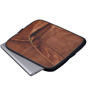 Braune Wildleder mit Gurte und Verschluss Laptopschutzhülle