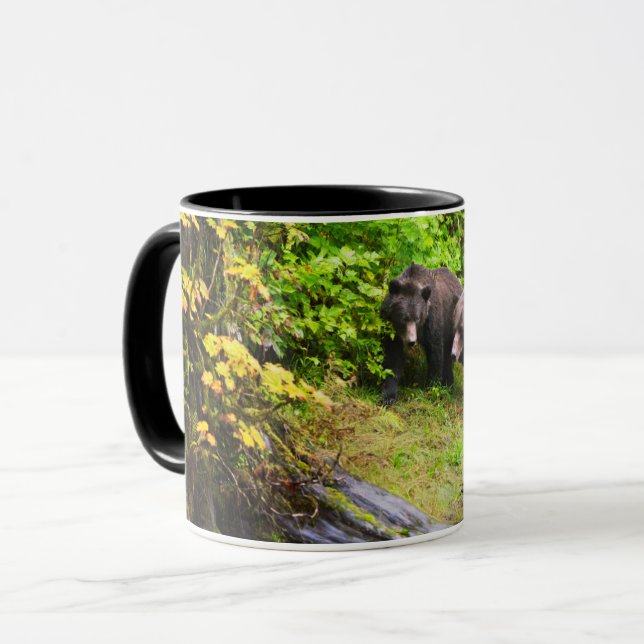 Brauner Bär & Cub | Hyder, Alaska Tasse (Vorderseite Links)