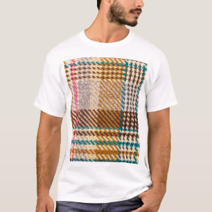 Brauner karierter Stoff, Schottische Wolle. T-Shirt