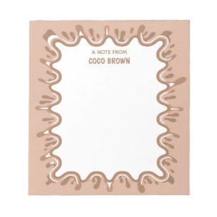 Brauner Schokoladen-Milchshake-Splash Personalisie Notizblock
