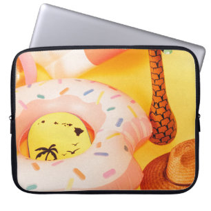 Brauner Sonnenhut bei Schwimmer Laptopschutzhülle