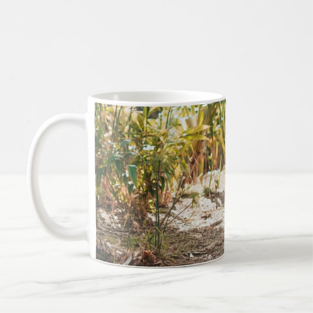 BRAUNER TIGER IN GEHENDER POSITION KAFFEETASSE (Links)