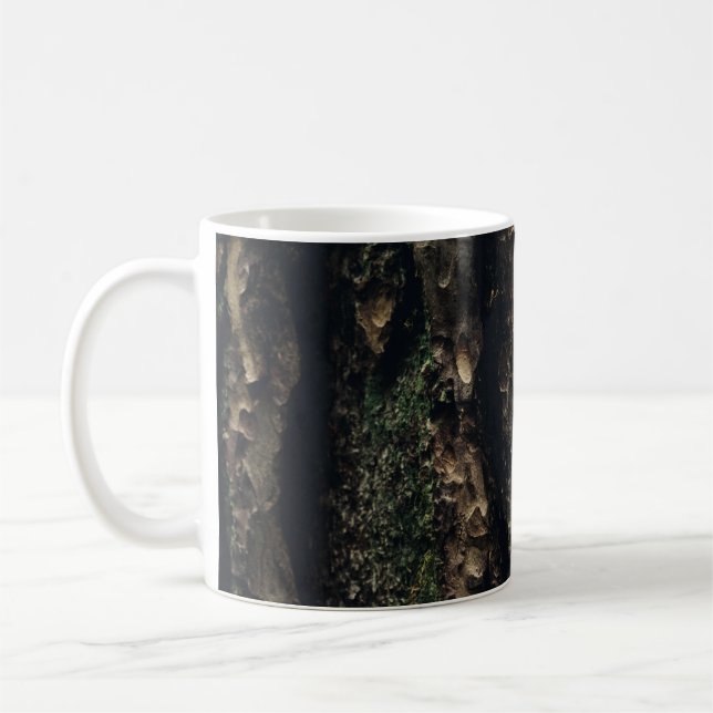 Brauner und schwarzer Baumstamm Kaffeetasse (Links)
