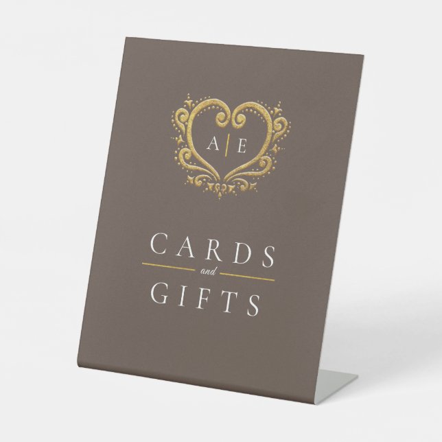 Braunes goldenes Herz Monogramm Hochzeitskarten Ge Sockelschild (Vorderseite)