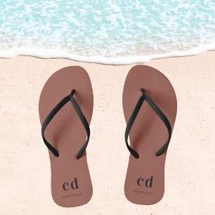 Braunes Namensmonogramm Flip Flops