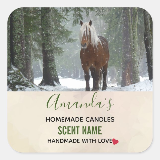 Braunes Pferd im Winter Forest Foto Candle Quadratischer Aufkleber (Vorderseite)