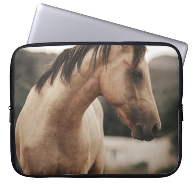 BRAUNES PFERD LAPTOPSCHUTZHÜLLE (Vorderseite)