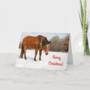 Braunes Pferd mit Weihnachtskranz Karte