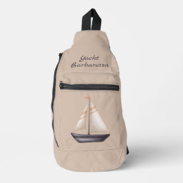Braunes Segelboot und Name auf Beige Crossbody Bag