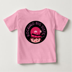 Braunhaarige Big Sister rockt Baby T-shirt