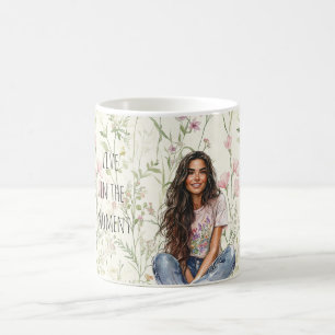 Braunhaariges Mädchen Blumen Kaffeetasse