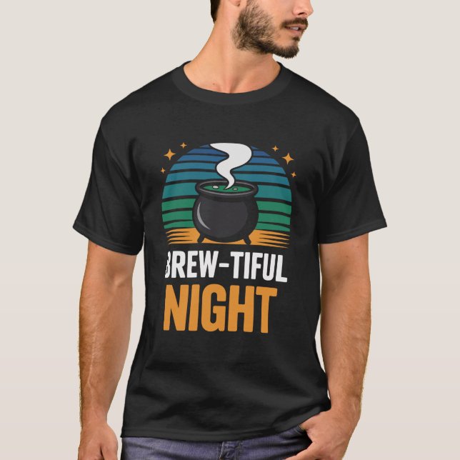 Bräunlicher Night Cauldron Halloween T - Shirt (Vorderseite)