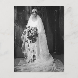 Braut bei einer Hochzeit im Vintage-Stil Postkarte