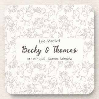 Braut & Bräutigam auf weißem floralen Hochzeitsfes Getränkeuntersetzer