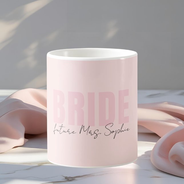Braut-Tasse | Personalisierte zukünftige Mrs. Name Kaffeetasse (Von Creator hochgeladen)
