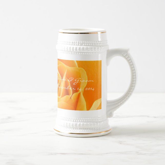 Braut und Groom Wedding Date Stein Orange Rose Bierglas (Rechts)