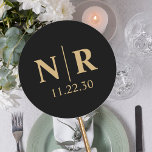 Braut- und Wurfanfänge für die Hochzeit Runder Aufkleber<br><div class="desc">Feiern Sie Ihre Gewerkschaft stilvoll mit unseren Braut- und Groom-Initials Classic Round Stickers, der perfekten Mischung aus Eleganz und Personalisierung für Ihren besonderen Tag. Diese Aufkleber sind mehr als nur Etiketten; sie spiegeln Ihre einzigartige Liebe wider. Diese Aufkleber sind in minimalistischem Design gefertigt und zeichnen sich durch Ihr personalisiertes Hochzeitsmonogramm...</div>
