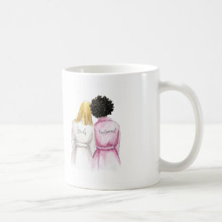 Brautjungfer? Lange blonde Braut DK kräuselt Kaffeetasse