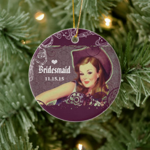 Brautjungfer Weihnachtsschmuck aus Aubergine im Co