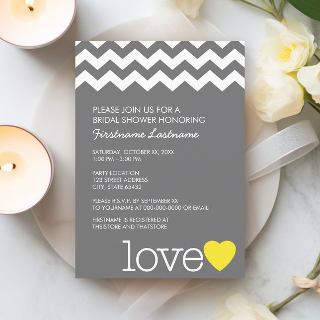 Brautparty mit modernen Chevronen und Herz Einladung (Bridal Shower Invitation - mod chevron with yellow and gray)