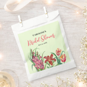 Brautparty warme Farbe Blütenfeder Blüten Geschenktütchen