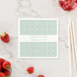 Brautschmaus Hochzeit Pastellgrün Weiße Blumen Serviette