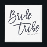 Brautstamm modern und einfach handschriftlich magnet<br><div class="desc">Besteht aus Serifen und spielerischer,  kursiver Schrift-Typografie. Alles vor einem Hintergrund mit weißem Hintergrund. Dieses Design ist einfach,  modern und lustig! Dieses wurde von White Paper Birch Co. entworfen,  exklusiv für Zazzle. Abrufbar unter: http://www.zazzle.com/store/whitepaperbirch</div>