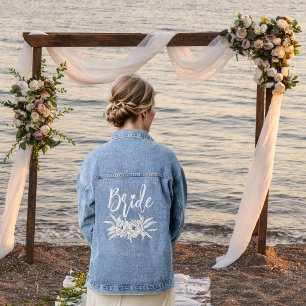 Brauttypografie und Pfingstrosen-Blumenstrauß-Hoch Jeansjacke