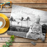 Breathe Hawaii Buddha Black and White Foto<br><div class="desc">"Atme einfach!" Jedes Mal, wenn ich die Große Insel besuche, muss ich diesen Buddha besuchen. Etwas an der Pracht des Ozeans, dem friedlichen Gesicht und der Einsamkeit seiner Lage lässt mich ruhig, ruhig und glücklich fühlen. Nehmen Sie sich einen Moment Zeit, um sich zu entspannen, wann immer Sie an diesem...</div>