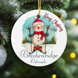 Breckenridge Colorado Wassercolor Snowman Snowboar Keramik Ornament<br><div class="desc">Breckenridge Colorado Watercolor Snowman Design. Breckenridge Colorado Dieses Design macht ein großartiges Weihnachts- oder Geburtstagsgeschenk für Fans des Breckenridge Berges. Das Vintage Retro-Design ist ein perfektes Geschenk für Skifahrer in den Colorado Bergen. - "Ändern Sie das Design nach Ihren eigenen Vorlieben. Sie können den Designstandort, die Ausrichtung, die Hintergrundfarben und...</div>