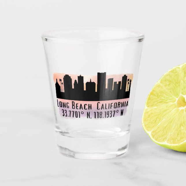 Breite und Länge der Long Beach Skyline Schnapsglas (Vorderseite)