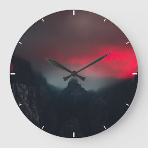 Brennende Wolken, Nebel und Berge Große Wanduhr