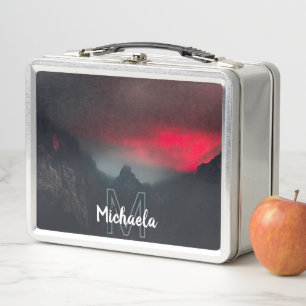 Brennende Wolken, Nebel und Berge Monogramm Metall Brotdose